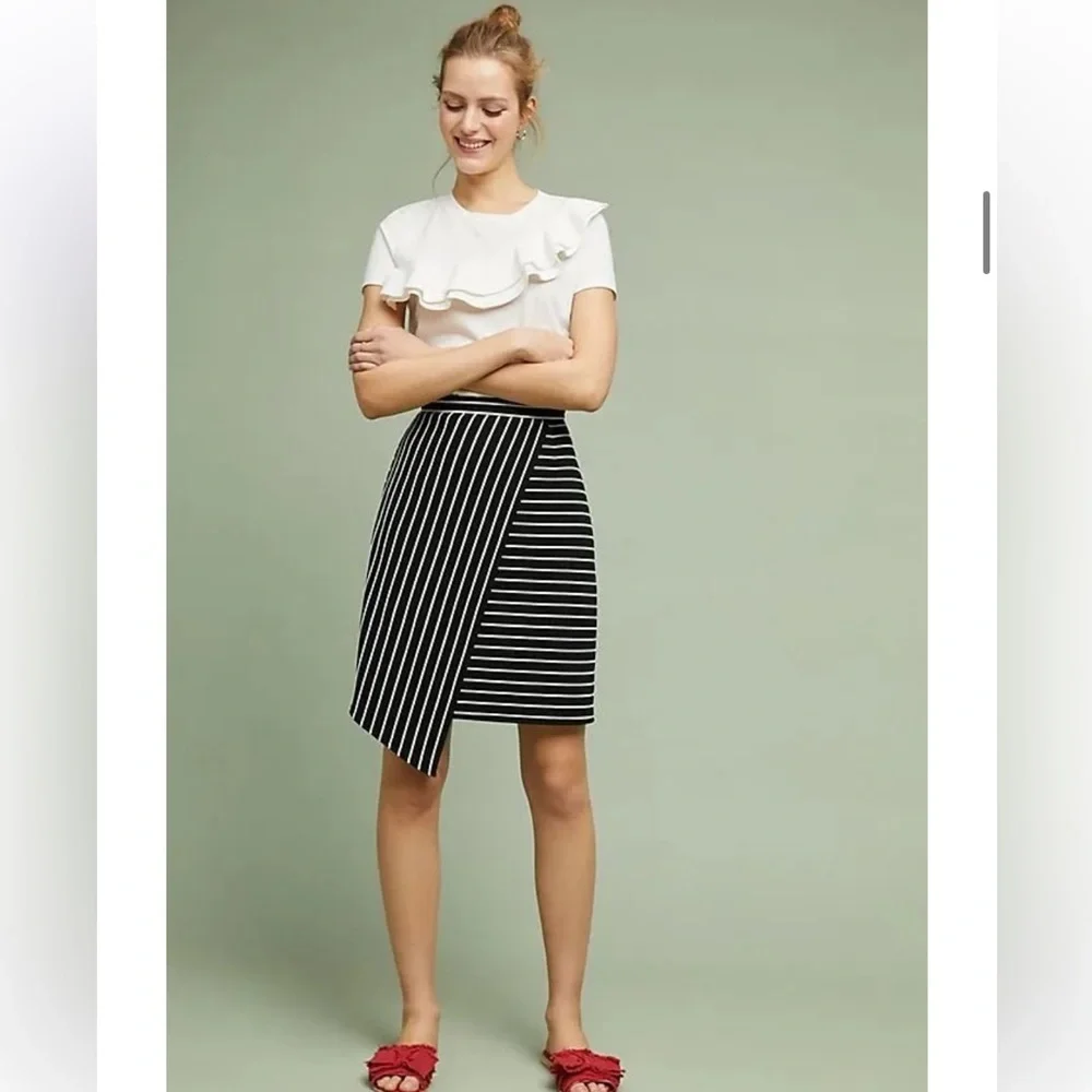 Anthropologie Hutch Chauncey Navy Blue White Asymmetric Striped Skirt Sz 10 - Picture 1 of 9